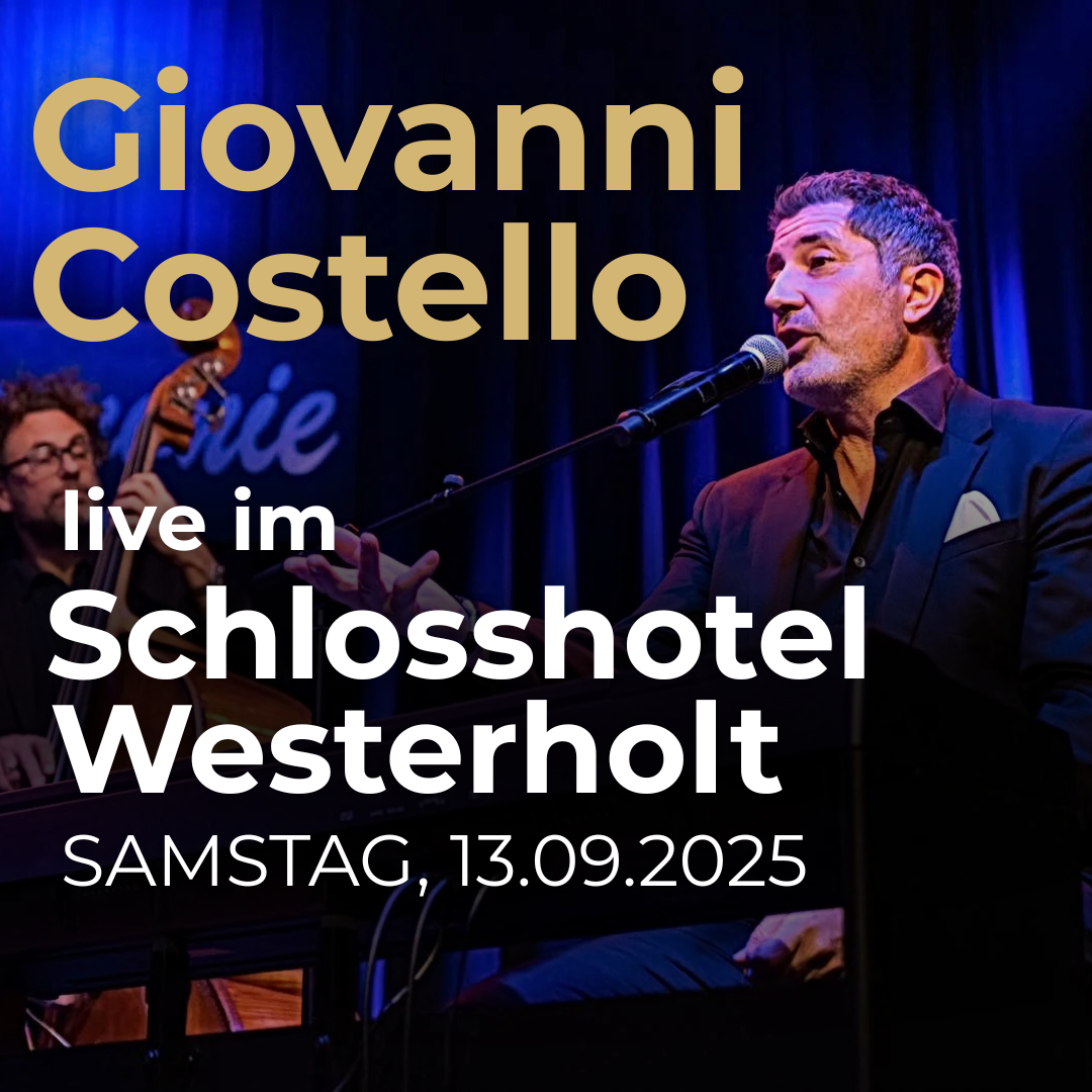 Giovanni Costello live beim Konzert im Innenhof des Schlosshotels Westerholt – musikalischer Sommerabend unter freiem Himmel.